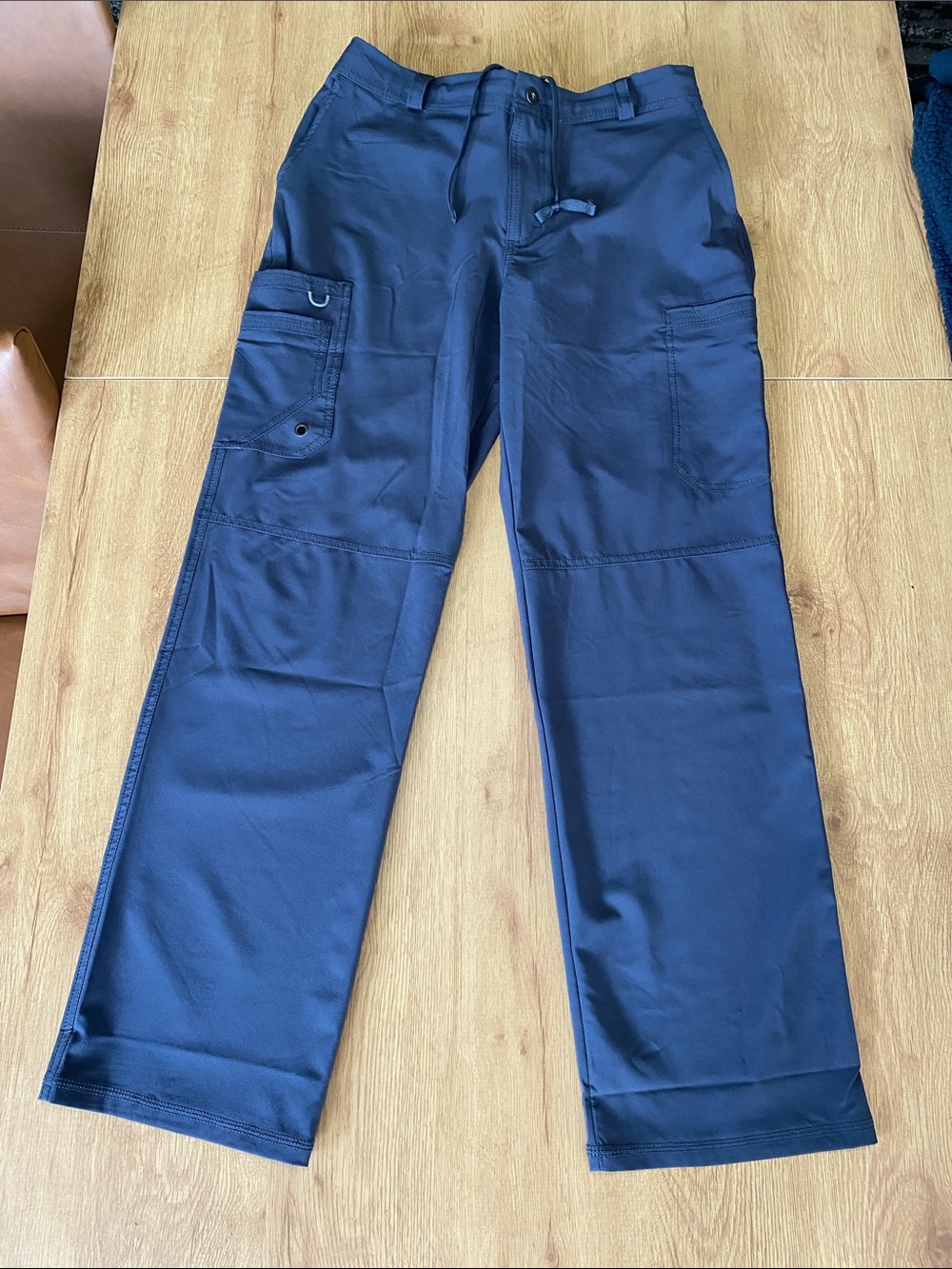 Men's Pewter Cargo Scrub Pants with Utility Pockets